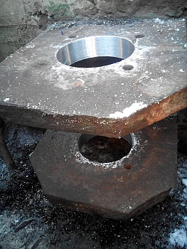 Read more about the article RESTORING OF A SLUICE GATE LEAF STAND